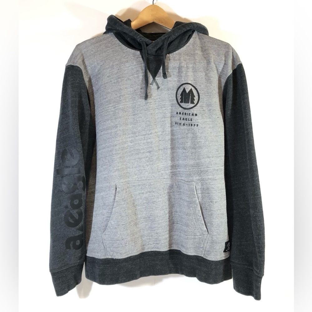 AMERICAN EAGLE  Outfitters Two-Tone Gray Hoodie
